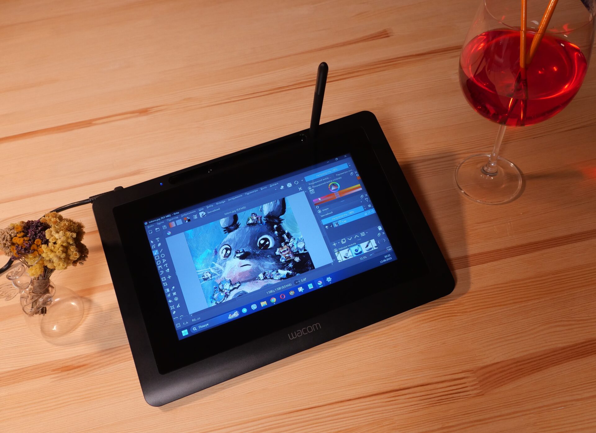 wacom-dtu-1031-the-most-affordable-graphics-tablet-monitor_logo